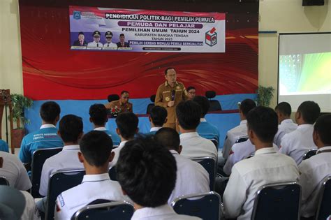 Sosialisasi Pendidikan Politik Pemilih Pemula Sasar Pelajar Bangka Tengah