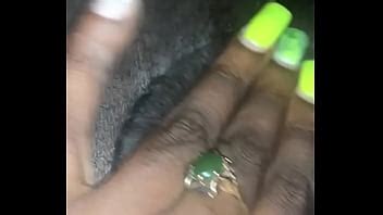 Frotando el coño mojado XVIDEOS