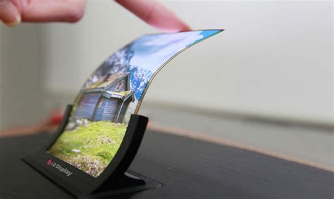 Curved Vs Flat Screen On Smartphones What Are The Differences