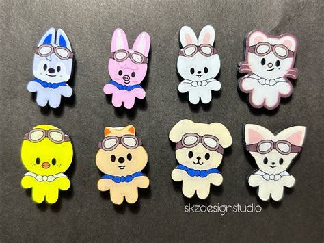 Stray Kids SKZOO Pilot Themed Aryclic Pin - Etsy UK
