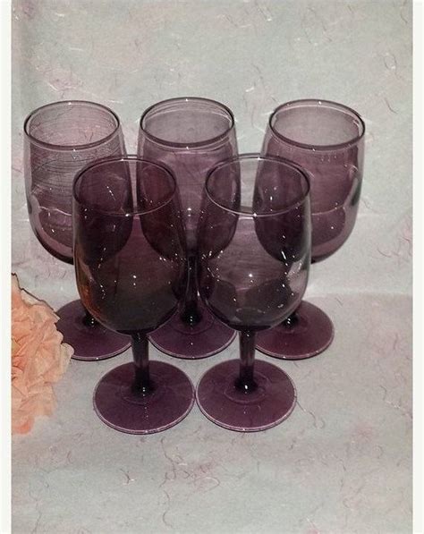 Elegant Set Of Vintage Purple Wine Glasses