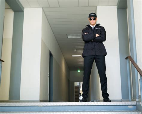 Why Security Guard Services Are Essential For Apartment Buildings