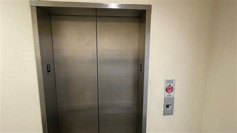 Extremely Fun Schindler MT 300a Hydraulic Elevator At Dicks At The