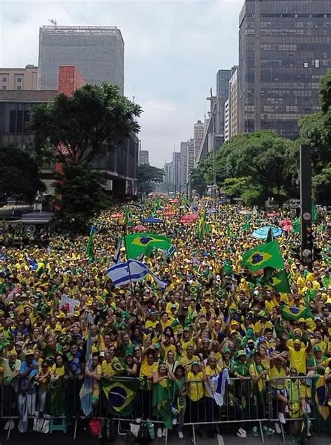 Apoiadores De Bolsonaro Fazem Ato Em Apoio Ao Ex Presidente Na Avenida