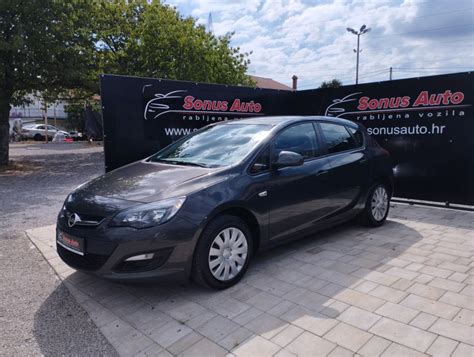 Opel Astra Cdti Rezervirana God