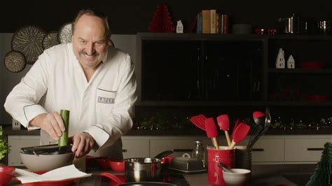 Johann Lafers Weihnachtsmenü Kräuter Crêpes Mit Räucherlachs Auf Gurkencarpaccio Youtube