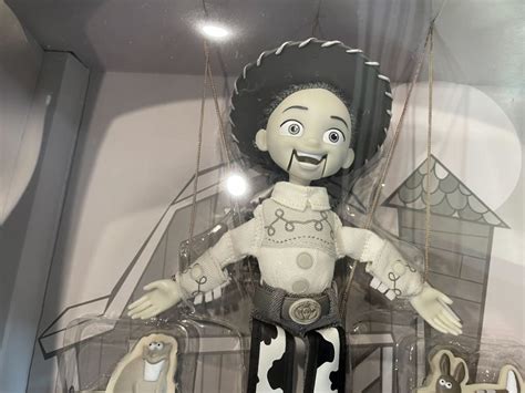 Photos Toy Story 2 Woodys Roundup Marionettes Arrive At Walt Disney