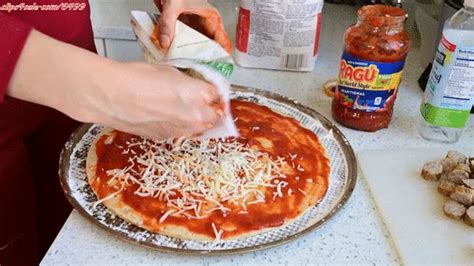 K Custom Annette S WET And MESSY Pizza CRUSH Part MP Amateur Soles Giantess