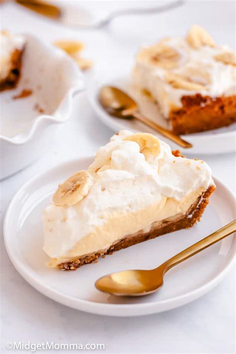 Banana Cream Pie With Graham Cracker Crust • Midgetmomma