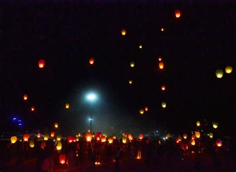 Photo Showing Beautiful Diwali Lit Areas Of India