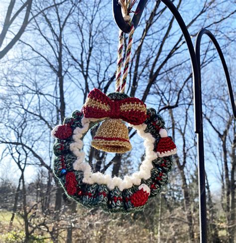 Ravelry Christmas Wreath Ornament Pattern By Jane Zane