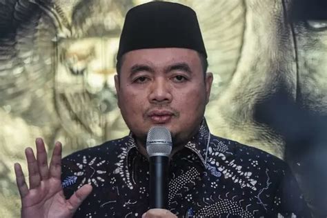 Moch Afifuddin Resmi Gantikan Hasyim Asyari Jadi Ketua KPU Pusat