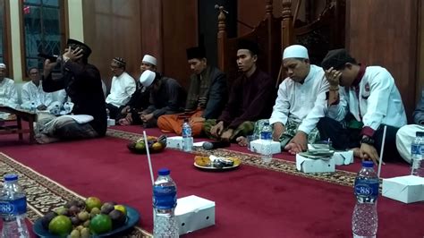 Pembacaan Ayat Ayat Suci Al Qur An Peringatan Maulid Nabi Muhammad