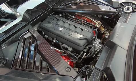 A Detailed Look At The 2020 Corvette Engine Bay Video Gm Authority