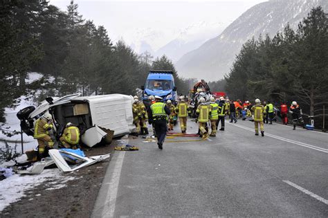 Schwerer Verkehrsunfall In Nassereith Fordert Zwei Todesopfer Hall Rum