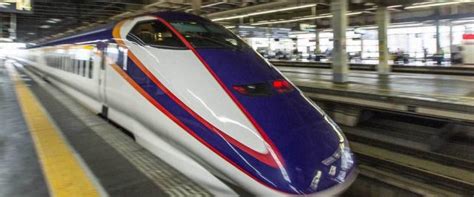 La Línea Yamagata Shinkansen De Tren Bala Japonismo