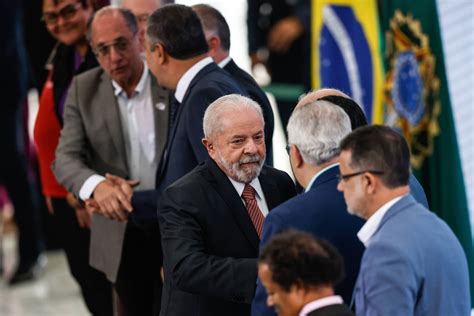 Lula quer fazer proposta para valorizar salário mínimo 27 02 2023