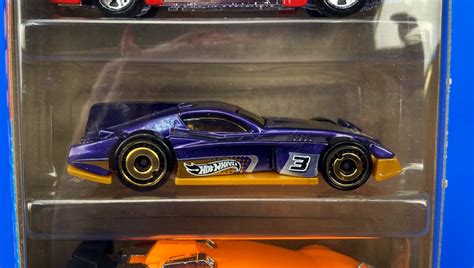 Hot Wheels Ford F Formul R Davancenator Packs K Red