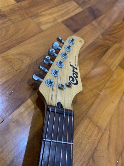 Cort G210 Electric Guitar, Hobbies & Toys, Music & Media, Musical ...