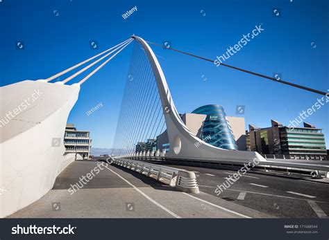 Samuel Beckett Bridge Dublin Ireland Stock Photo 171688544 | Shutterstock