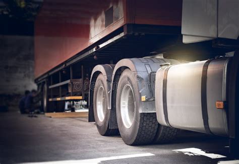 Semi Trailer Truck The Parking Maintenance Truck Wheels Tires Fuel