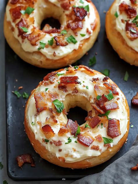Irresistible Bacon Cream Cheese Bagels: Easy Breakfast Delight