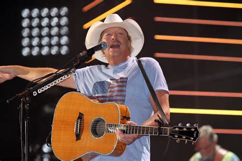 Alan Jackson Cma Fest 2010 12 Larry Darling Flickr