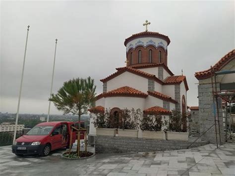 Дядо Николай няма да подменя изкривения от парапланерист кръст на новия ...