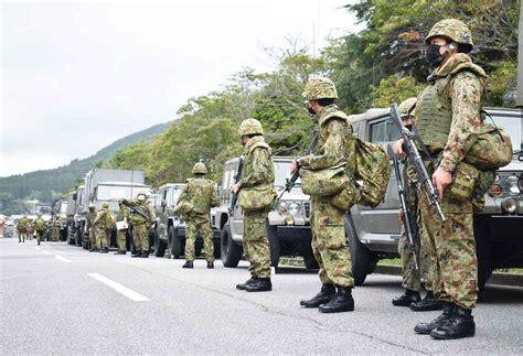 陸上自衛隊「史上最大規模の訓練」に密着 Jr貨物列車で装甲車を運ぶ Mamor Web