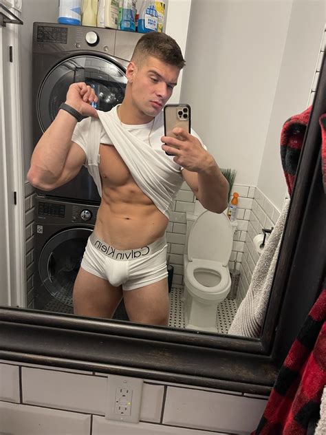 Malik Delgaty On Twitter Got Home From The Gym Damn Horny Https T