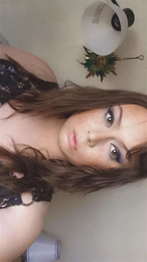Do You Think Im Pretty Nudes Traps NUDE PICS ORG