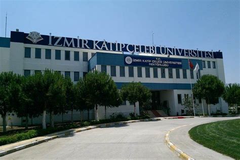 İzmir Kâtip Çelebi Üniversitesi Sosyal ve Beşeri Bilimler Fakültesi