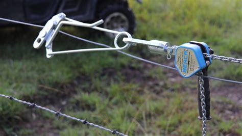 Tool Makes Straining Fences Easier The Land Nsw