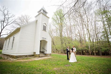 Elope Outdoors Cataloochee Valley