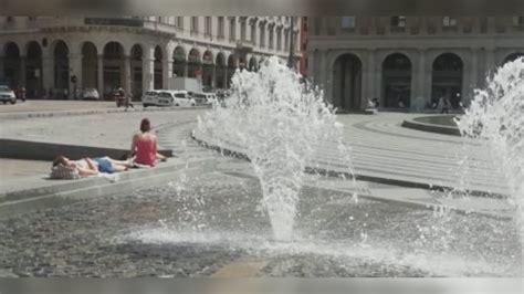 Liguria Il Grande Caldo Malori E Svenimenti Un Centinaio Di Accessi