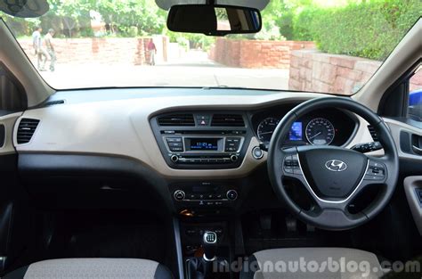 Hyundai Elite i20 Petrol Review interior