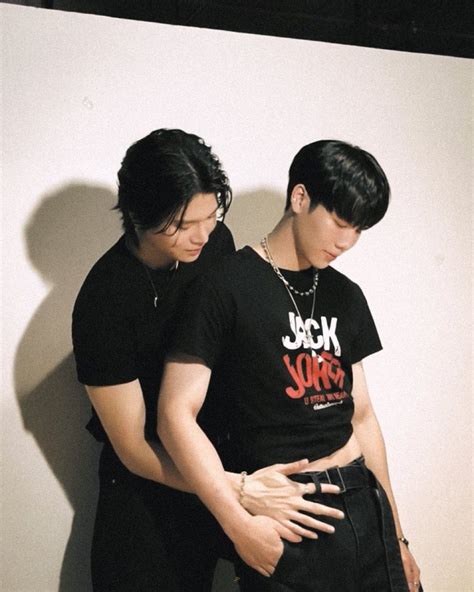 Pin By Niki T On Yinwar My Reason To Smile In Cute Gay Couples Funny Face Photo Gmmtv