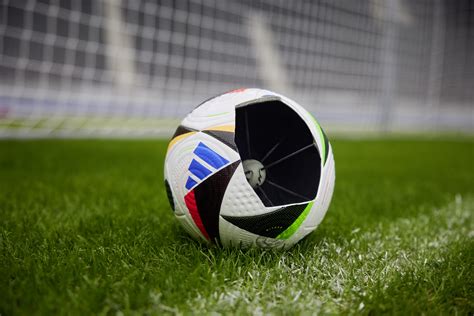 Se den officiella matchbollen för EM 2024 Dopest