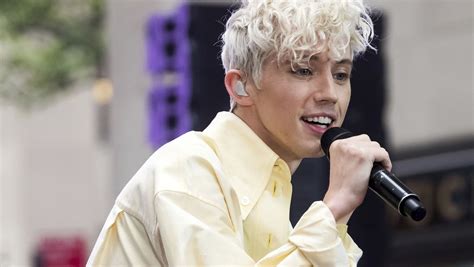 Troye Sivan 2021 Wallpapers Wallpaper Cave
