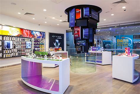 Samsung Retail Strategy And Customer Experience Design Behance