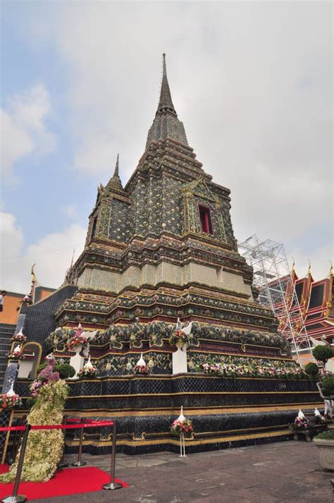 Wat Pho The Temple Of The Reclining Buddha In Bangkok Thailand Stock