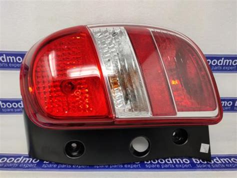 Rear Combination Lamp Right VALEO 049345 Compatibility Features