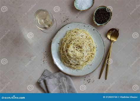 Roman Pasta Spaghetti With Black Pepper And Cheese Cacio E Pepe