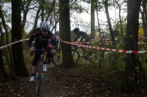 En Images Cyclo Cross De Saint Apollinaire Leroy En Pole