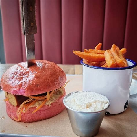 293 Vegan Hotdog And Burgers At Brewdog Brussels The Bruges Vegan