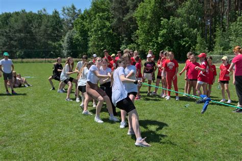 Sportowy Turniej Międzyszkolny z okazji Dnia Dziecka zdjęcia