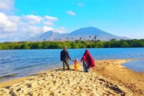 Tempat Wisata Terbaik Dan Populer Di Situbondo Jawa Timur Indah Dan