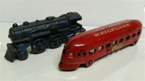 Lot Of 2 Cast Iron Passenger Locomotive Coach Pullman Railplane Train