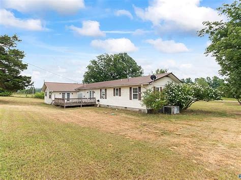 1894 County Road 1101 Vinemont Al 35179 Mls 21864685 Zillow