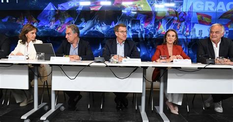 Cargos Del Pp Cierran Filas Con Feijóo Pero Piden Definir La Estrategia